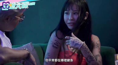 【天美传媒】tmw-122 跨年蹦迪实测约炮 火辣骚货现场开操 妍儿